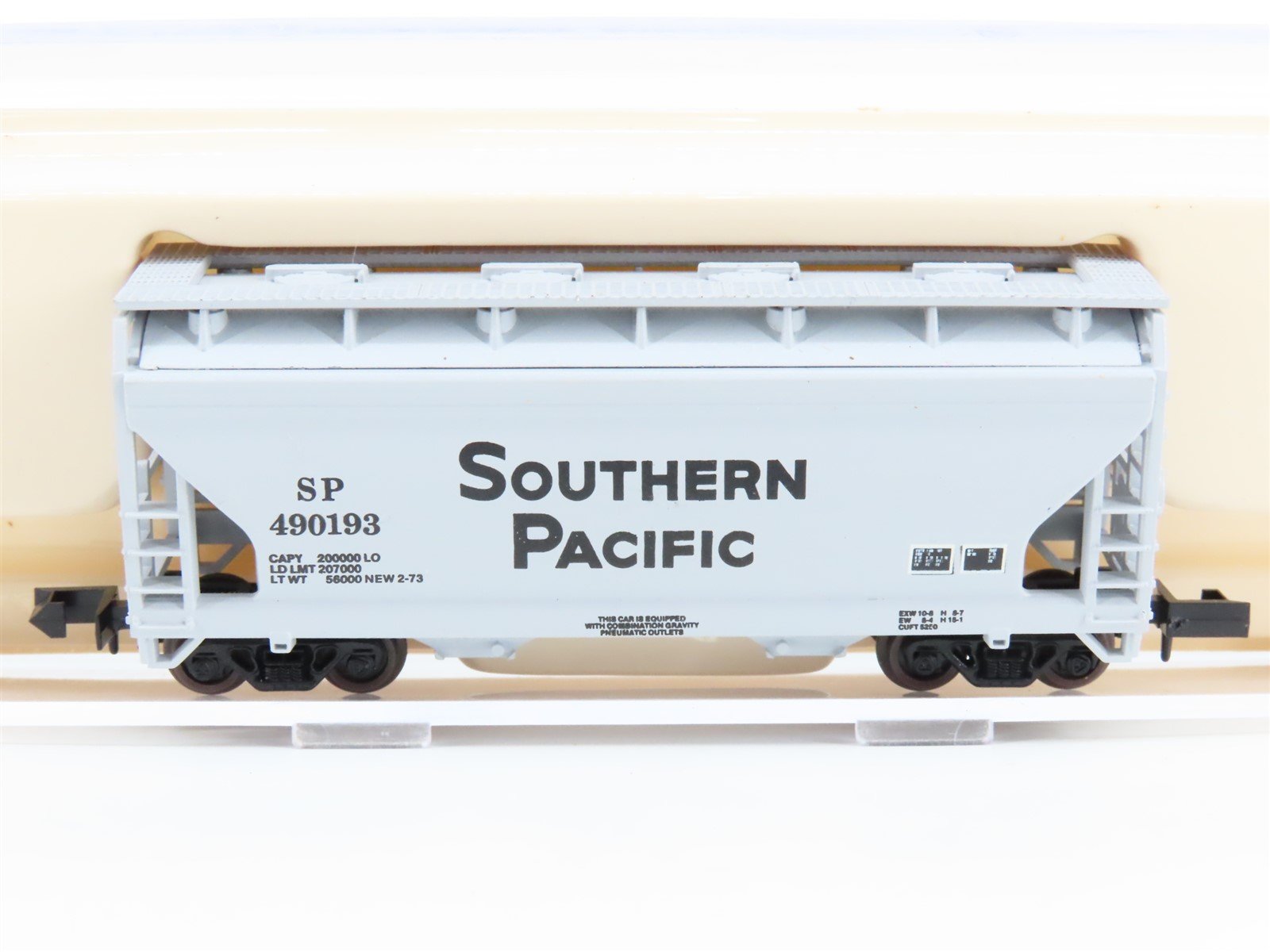 N Scale Atlas 39091 SP Southern Pacific 2-Bay Centerflow Hopper #490193