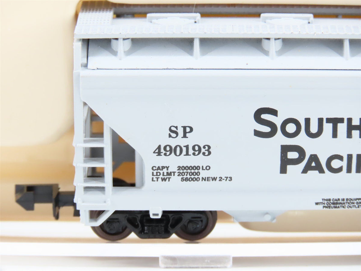 N Scale Atlas 39091 SP Southern Pacific 2-Bay Centerflow Hopper #490193