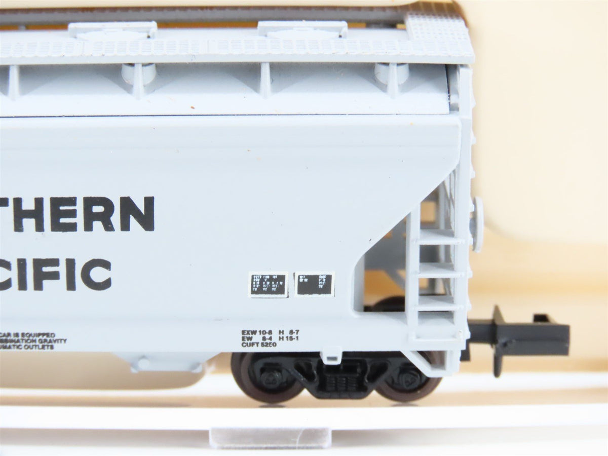 N Scale Atlas 39091 SP Southern Pacific 2-Bay Centerflow Hopper #490193