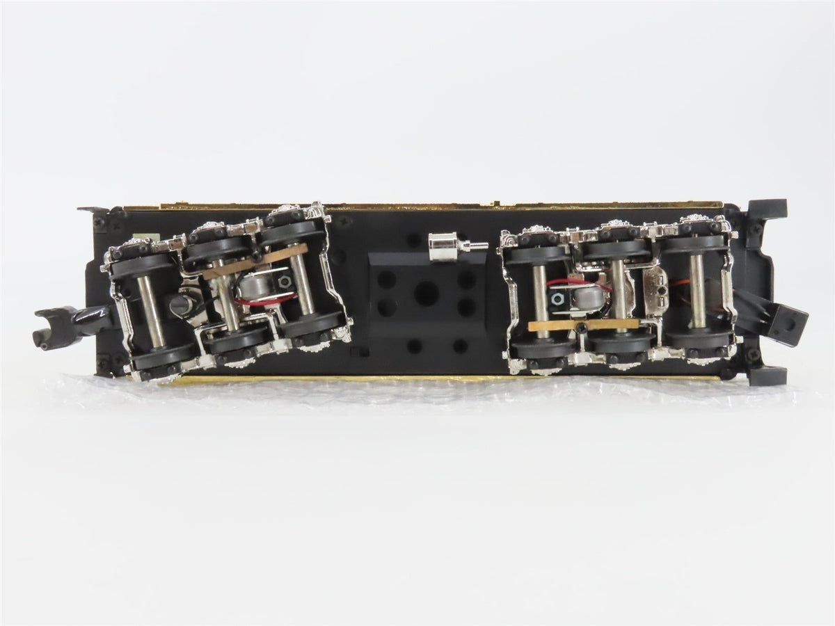 O Gauge 3-Rail Lionel 6-28062 100th Anniversery Gold 700E Hudson Steam wDisplay