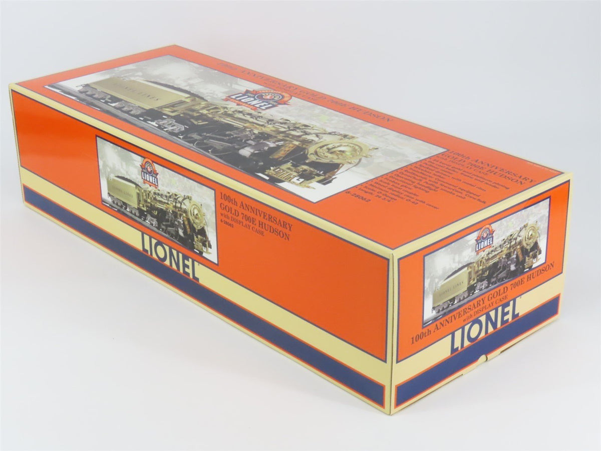 O Gauge 3-Rail Lionel 6-28062 100th Anniversery Gold 700E Hudson Steam wDisplay