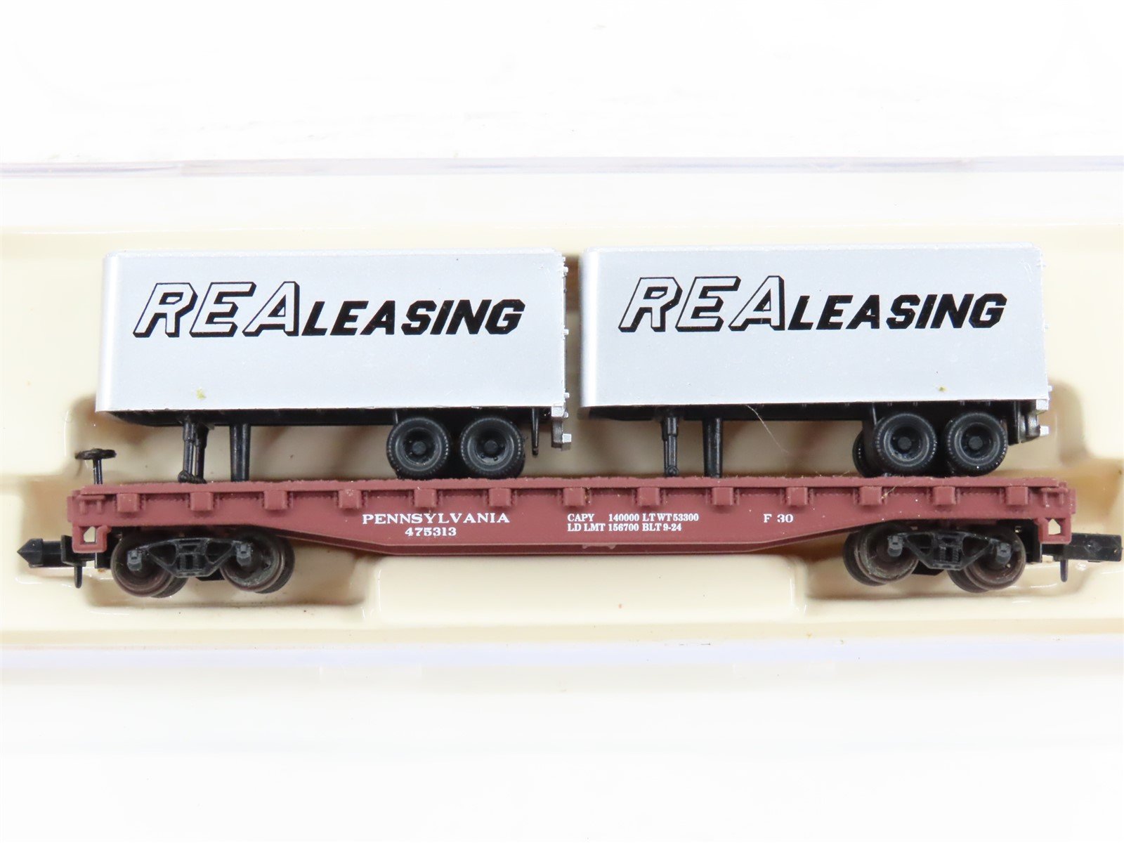N Atlas 37521 PRR Pennsylvania Piggyback Flat Car #475313 w/ 2-24' REA Trailers