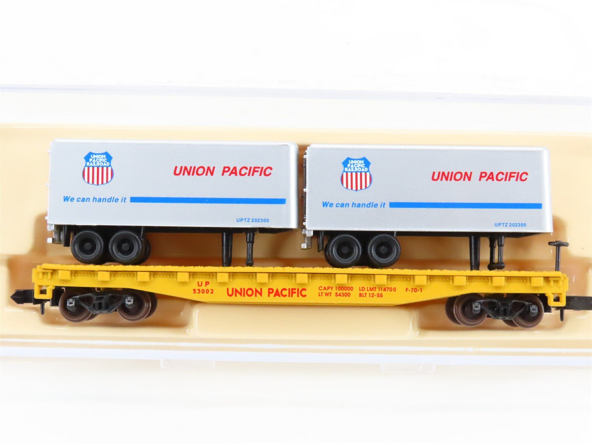 N Atlas 37461 UP Union Pacific Piggyback Flat Car #53002 w/ 2-24&#39; Trailers