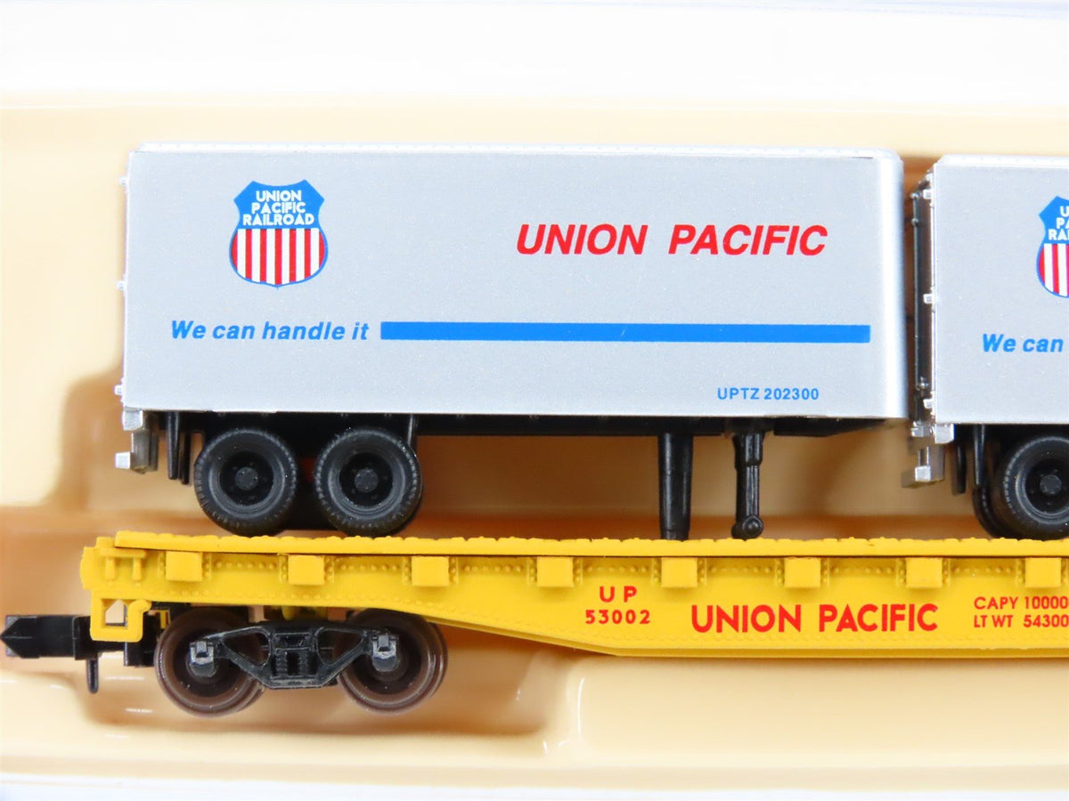 N Atlas 37461 UP Union Pacific Piggyback Flat Car #53002 w/ 2-24&#39; Trailers