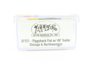 N Atlas 37721 CNW Chicago North Western Piggyback Flat Car #48303 w/ 40' Trailer