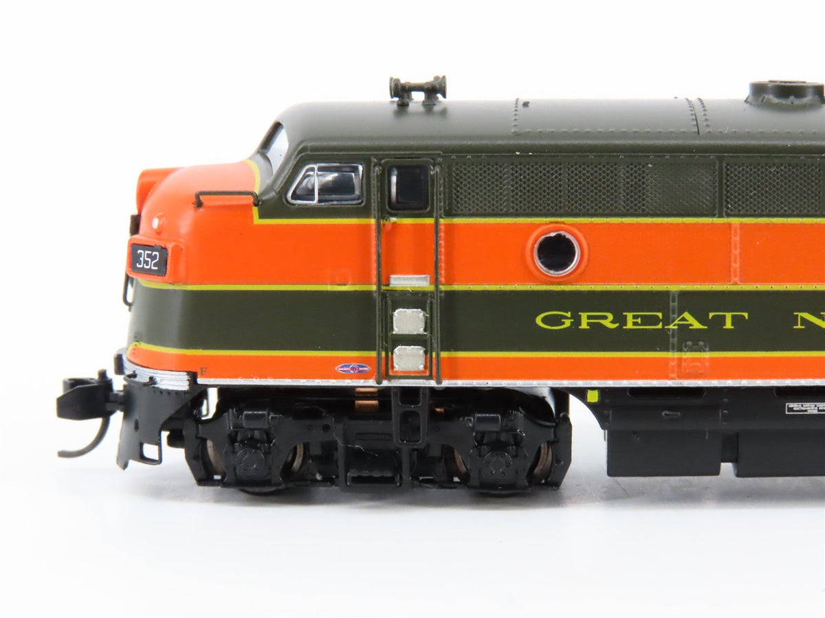 N Broadway Limited BLI 3482 GN Great Northern F3 A/B Diesel Set wDCC &amp; Sound