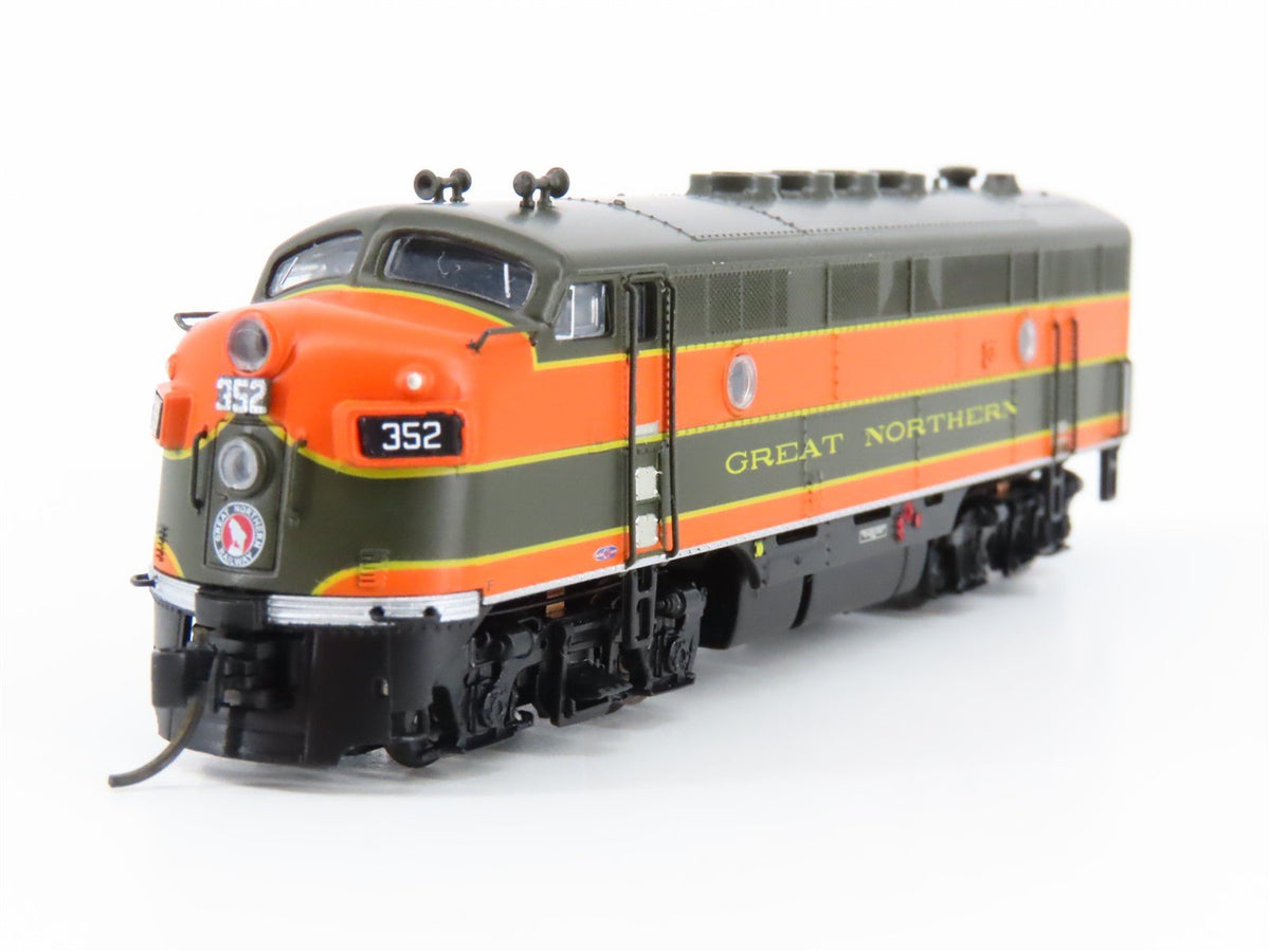 N Broadway Limited BLI 3482 GN Great Northern F3 A/B Diesel Set wDCC &amp; Sound