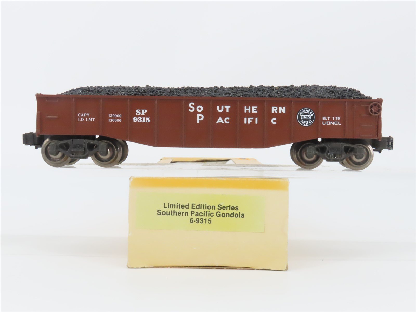 O Gauge 3-Rail Lionel 6-9315 SP Southern Pacific Gondola #9315 w/ Custom Load