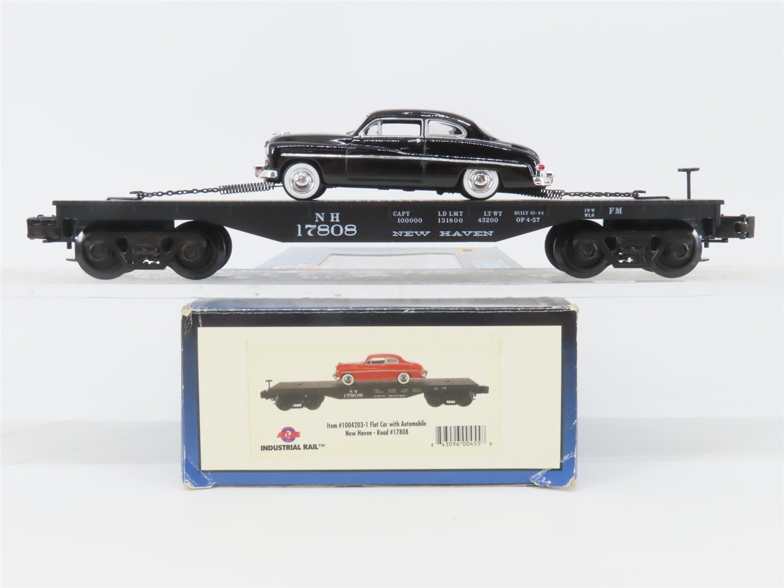 O Gauge 3-Rail Atlas 1004203-1 NH New Haven Flat Car #17808 w/ Automobile