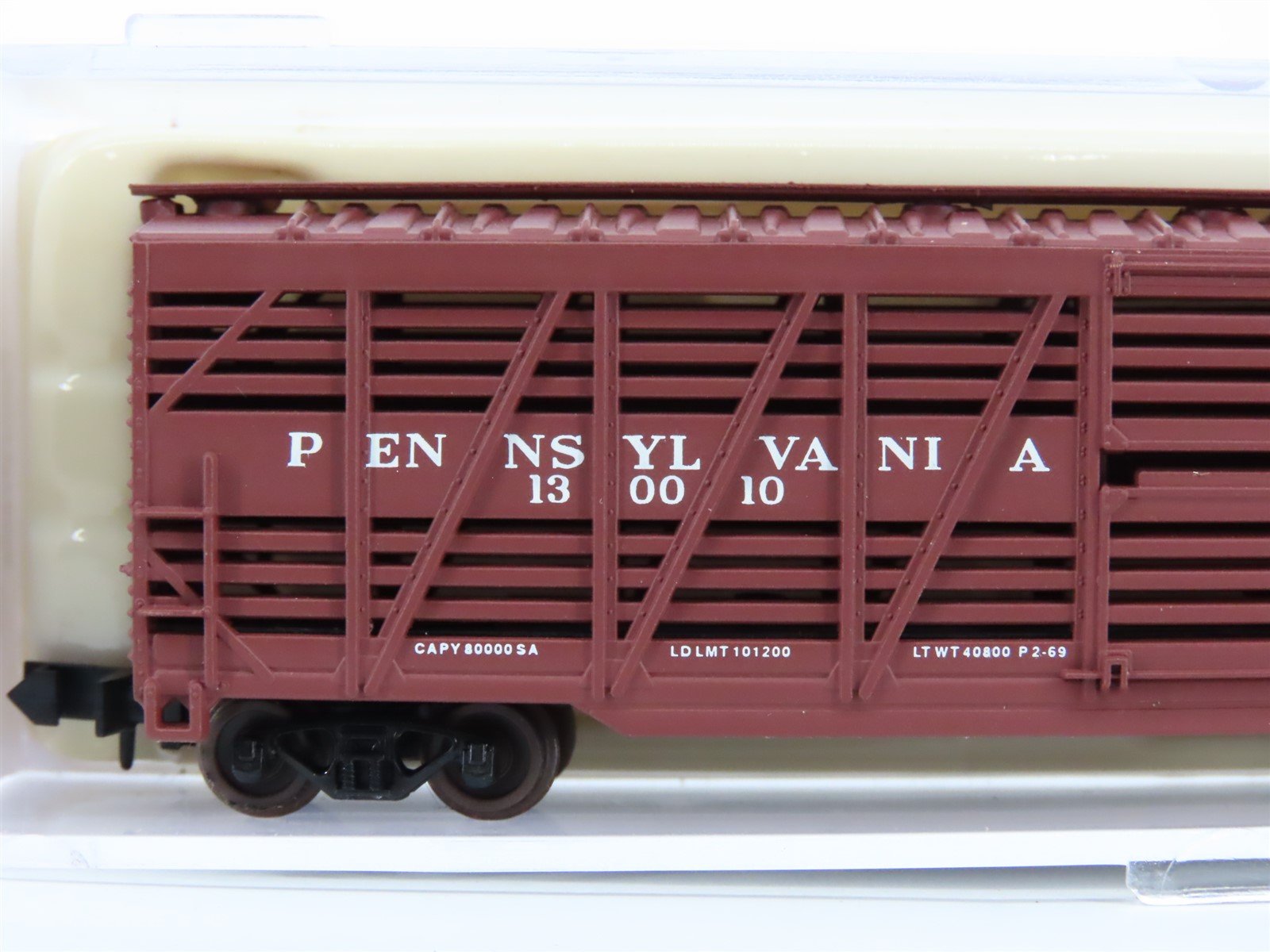 N Scale Atlas 35491 PRR Pennsylvania 50' Stock Car #130010