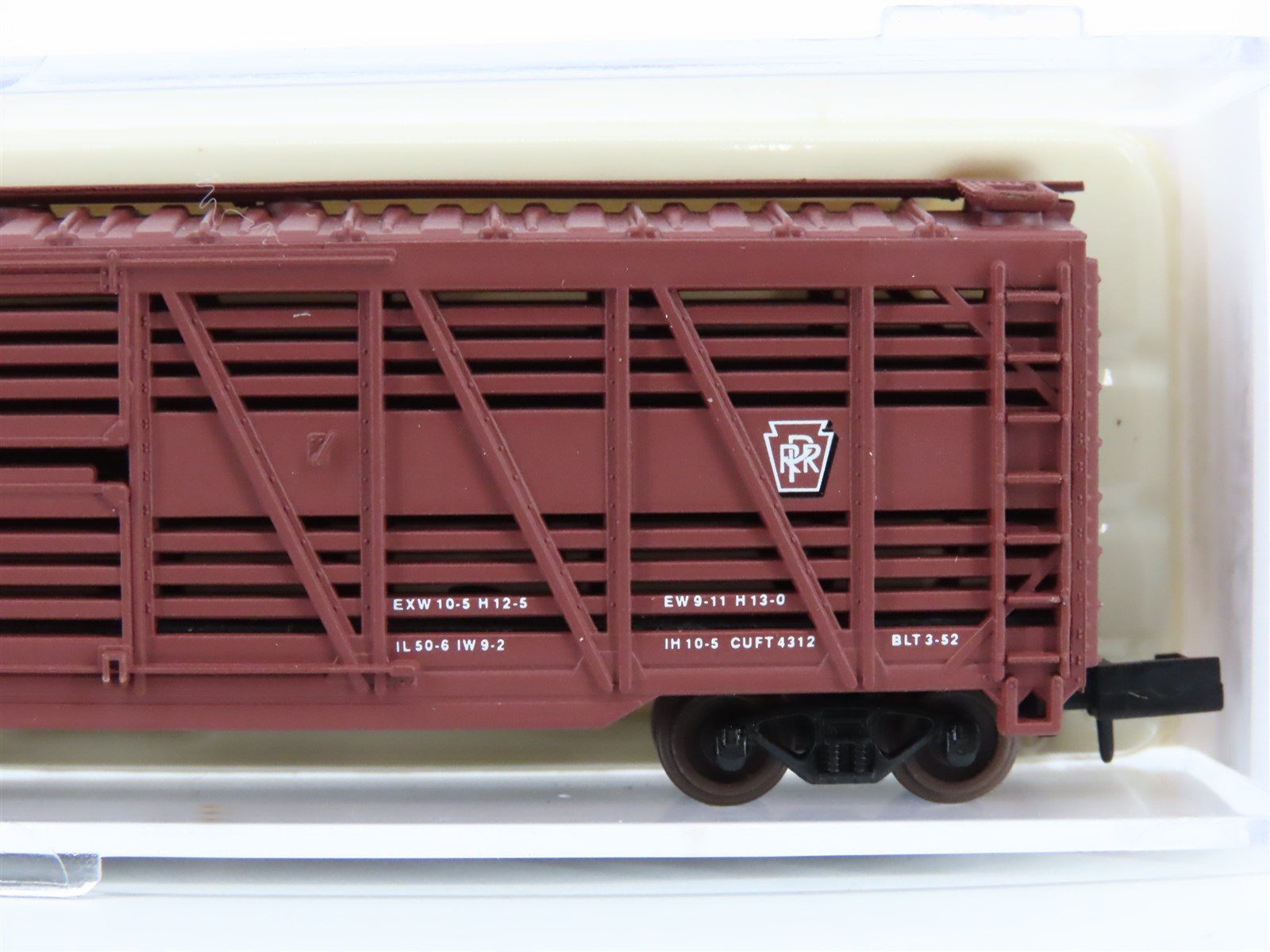 N Scale Atlas 35491 PRR Pennsylvania 50' Stock Car #130010