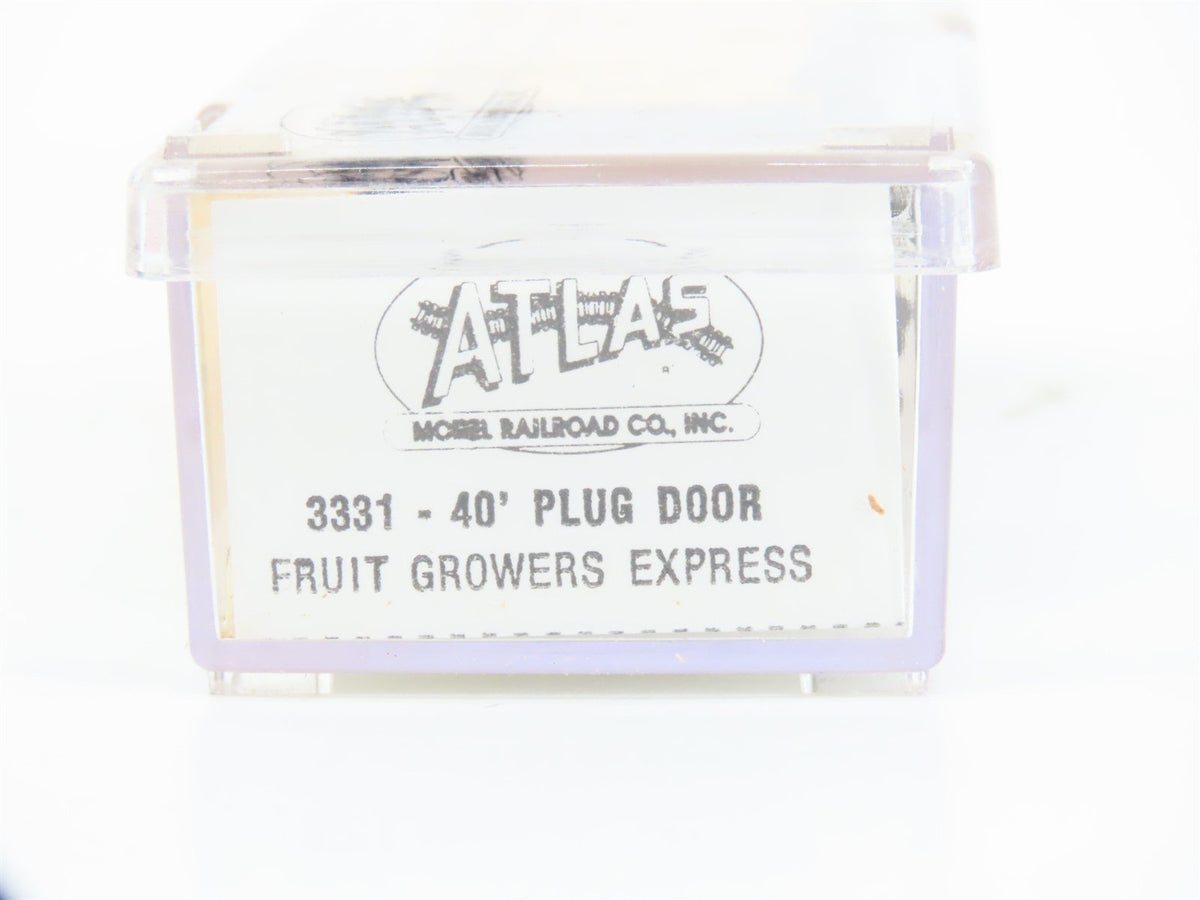 N Scale Atlas 3331 RBNX Fruit Growers Express 40&#39; Plug Door Box Car #82072