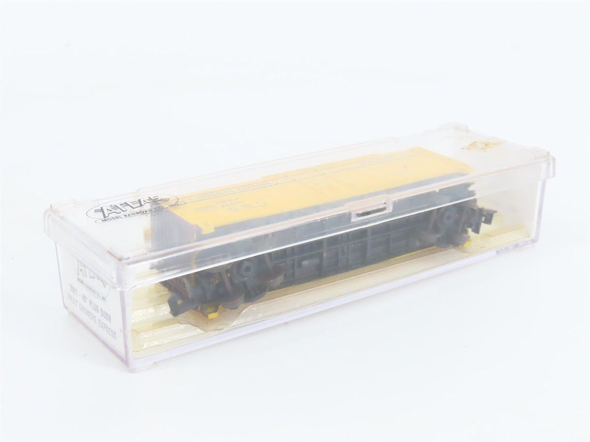 N Scale Atlas 3331 RBNX Fruit Growers Express 40&#39; Plug Door Box Car #82072