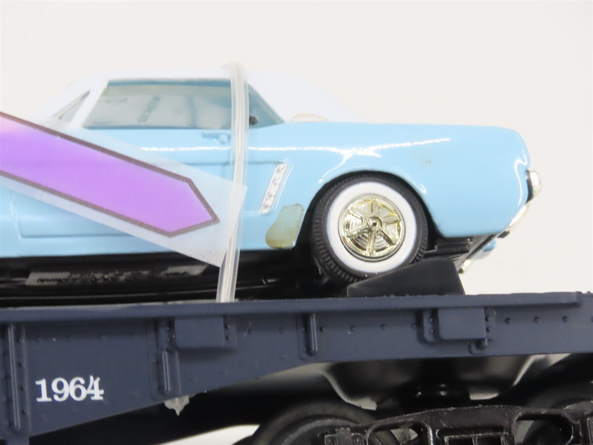 O Gauge 3-Rail MTH Rail King 30-7617 Auto Transport Flat Car #1930 w/ 2 Mustangs