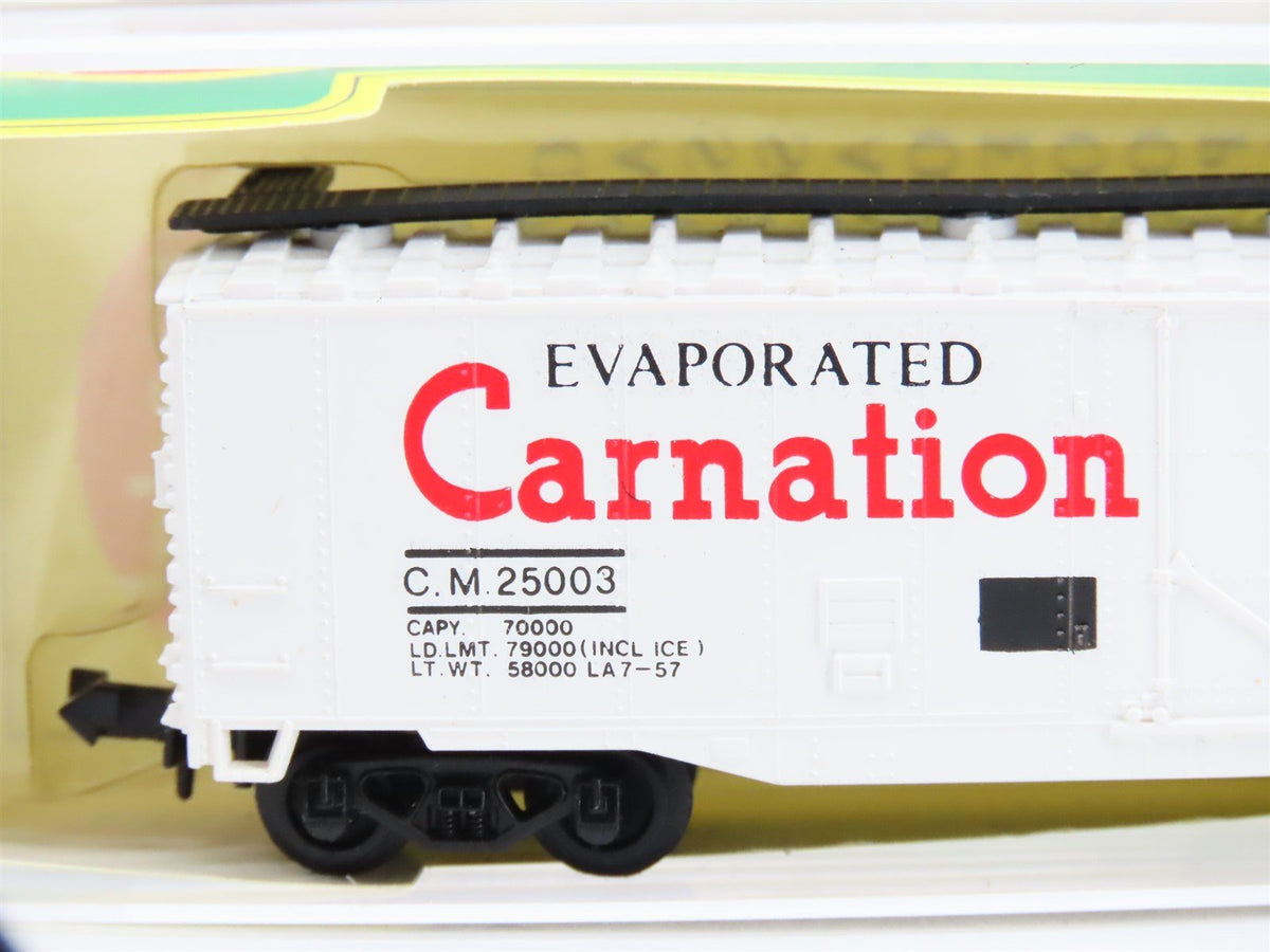 N Scale Model Power 4029 CM Carnation Milk 50&#39; Reefer #25003