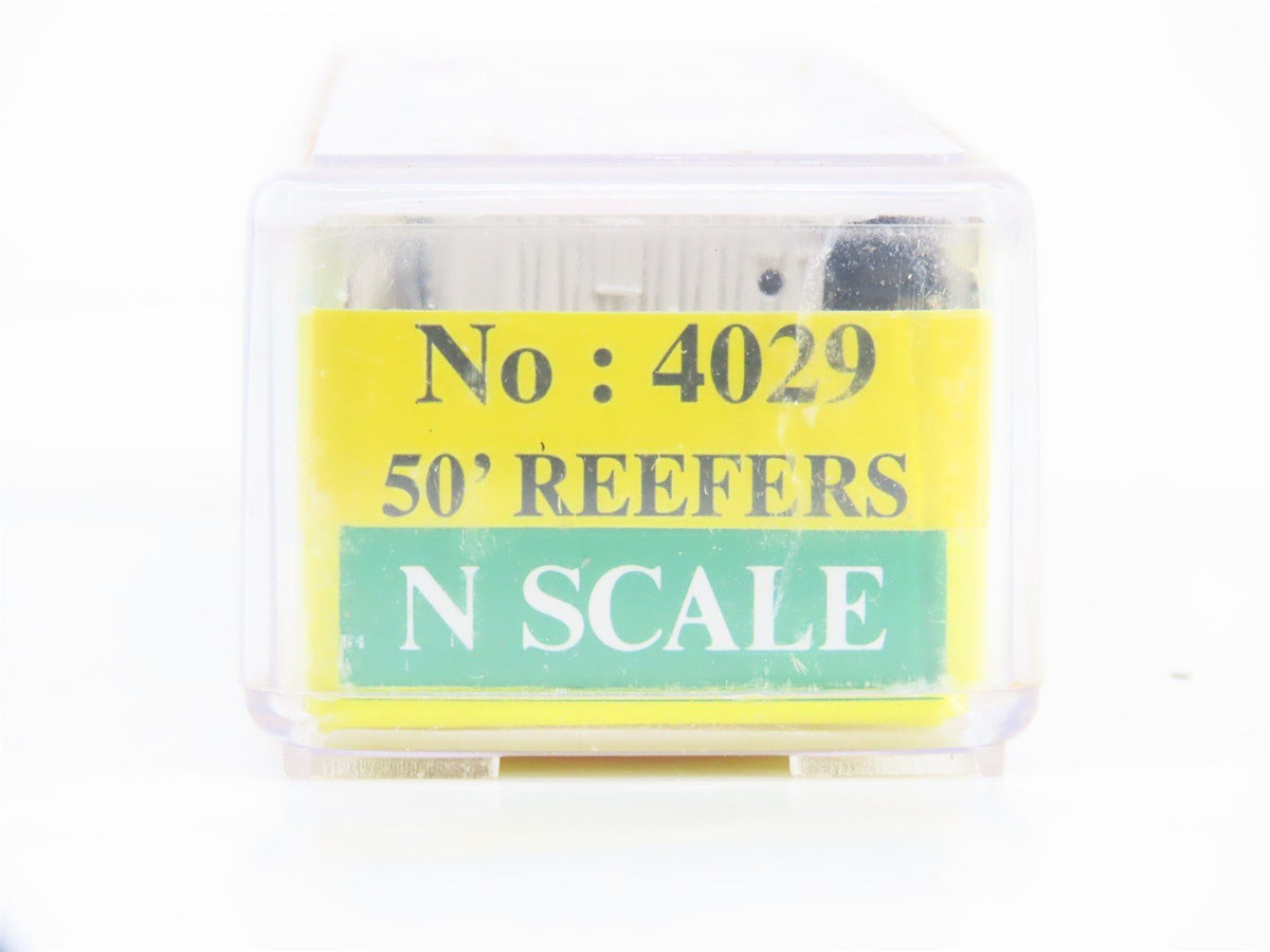 N Scale Model Power 4029 CM Carnation Milk 50&#39; Reefer #25003