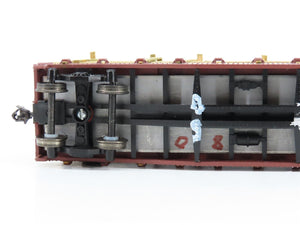LOT of 2 HO Scale ATSF Santa Fe & UP Union Pacific Flat Cars w/ Custom Loads