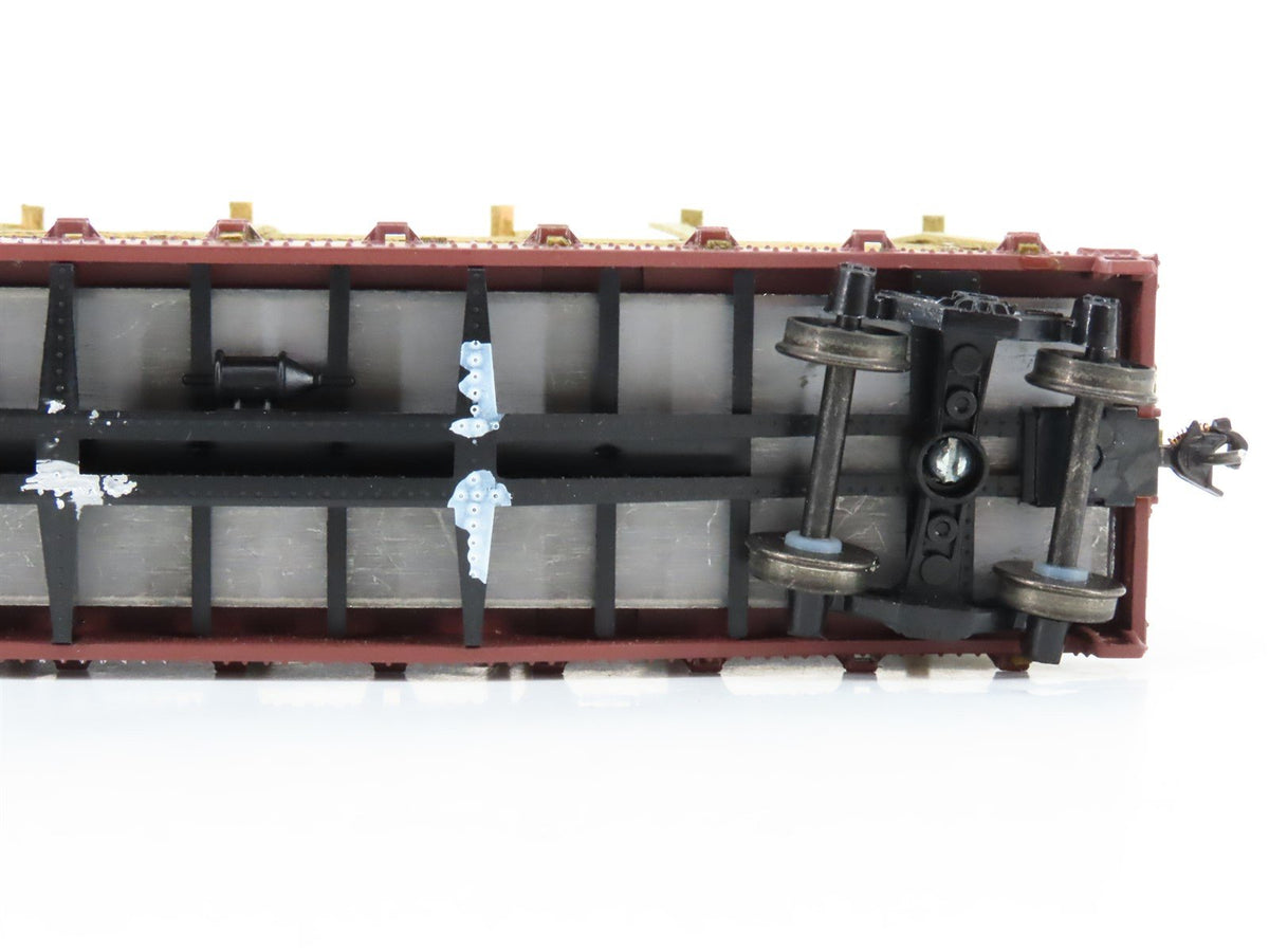 LOT of 2 HO Scale ATSF Santa Fe &amp; UP Union Pacific Flat Cars w/ Custom Loads