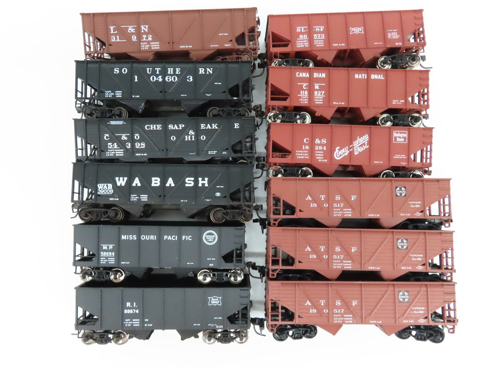 LOT of 12 HO Scale ATSF, MP, RI, WAB, SL-SF, CN, C&S, L&N, SOU, C&O 2-Bay Hopper