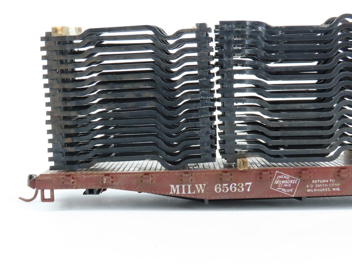 LOT of 2 HO Scale MILW Milwaukee Road Flat Cars #65637 w/ Custom Loads