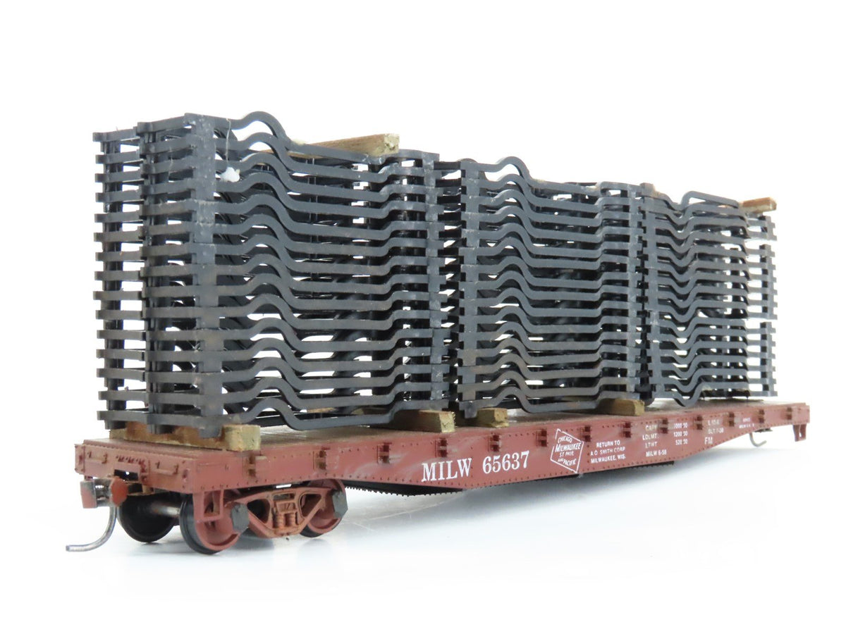 LOT of 2 HO Scale MILW Milwaukee Road Flat Cars #65637 w/ Custom Loads