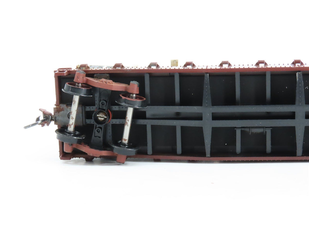 LOT of 2 HO Scale MILW Milwaukee Road Flat Cars #65637 w/ Custom Loads