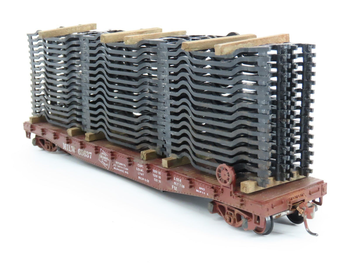 LOT of 2 HO Scale MILW Milwaukee Road Flat Cars #65637 w/ Custom Loads