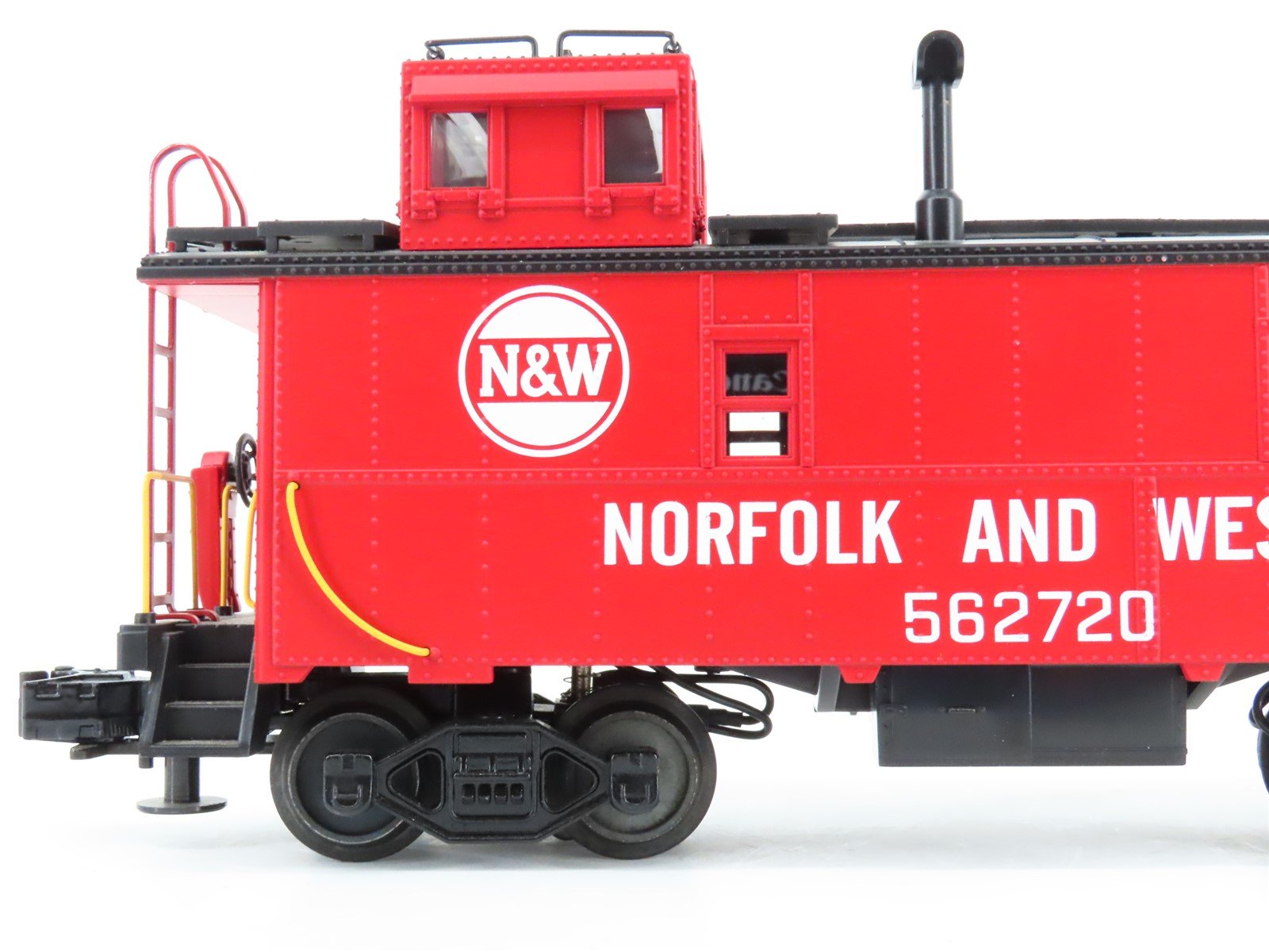 O Gauge 3-Rail MTH 20-91027 N&W Norfolk & Western Offset Cupola Caboose #562720