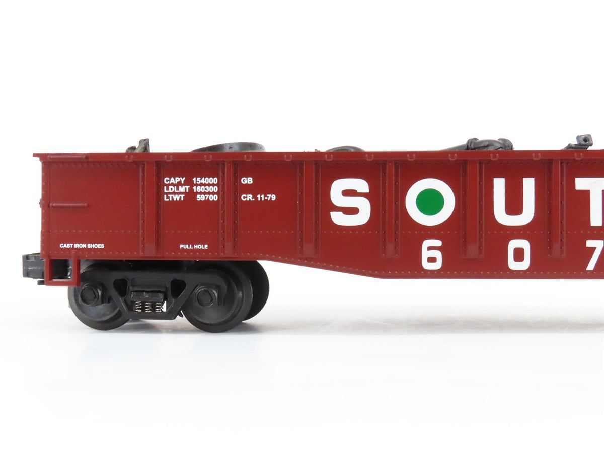 O Gauge 3-Rail MTH 20-98004 SOU Southern 53&#39; Steel Gondola #60750 w/ Junk Load