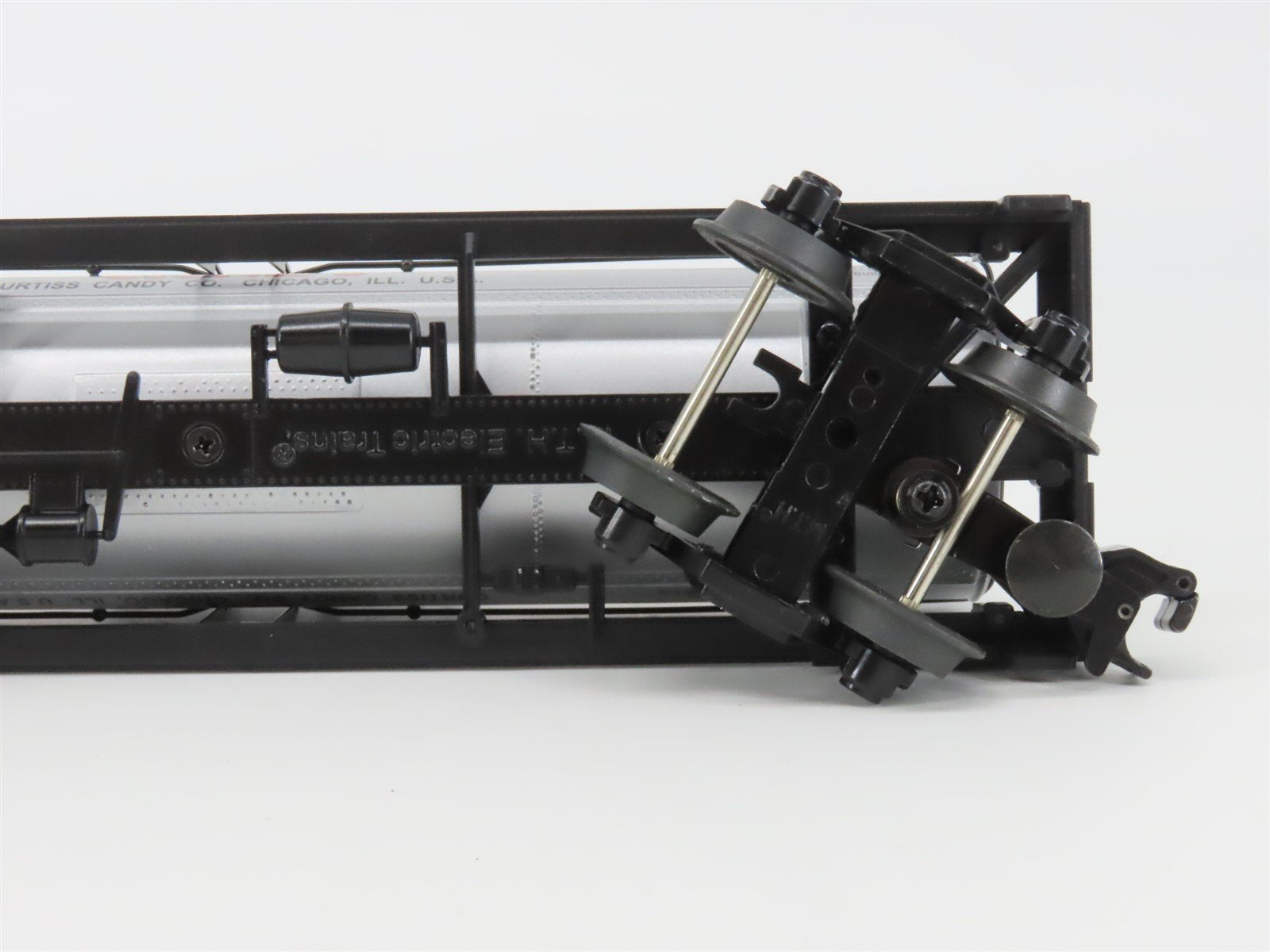 O27 Gauge 3-Rail MTH RailKing 30-8109 GATX Baby Ruth Single Dome Tank Car #12600