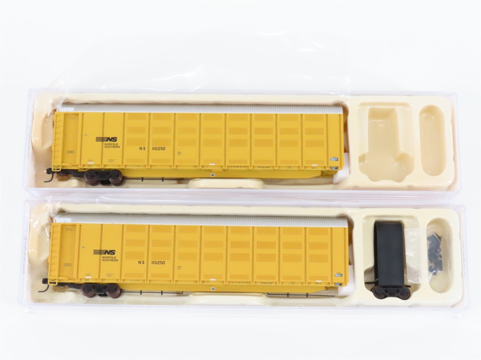 N Scale Atlas 40907 NS Norfolk Southern Articulated Auto Carrier #110250