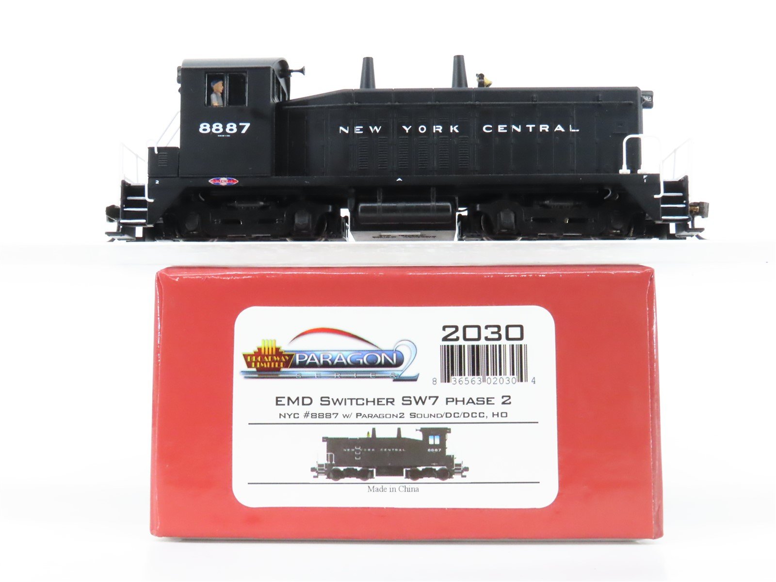 HO Broadway Limited BLI 2030 NYC New York Central SW7 Diesel #8887 - Paragon2