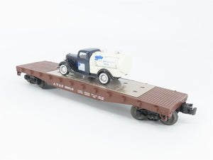 O Gauge 3-Rail Lionel 6-17529 ATSF Santa Fe Flat Car #90010 w/ Ford Milk Truck