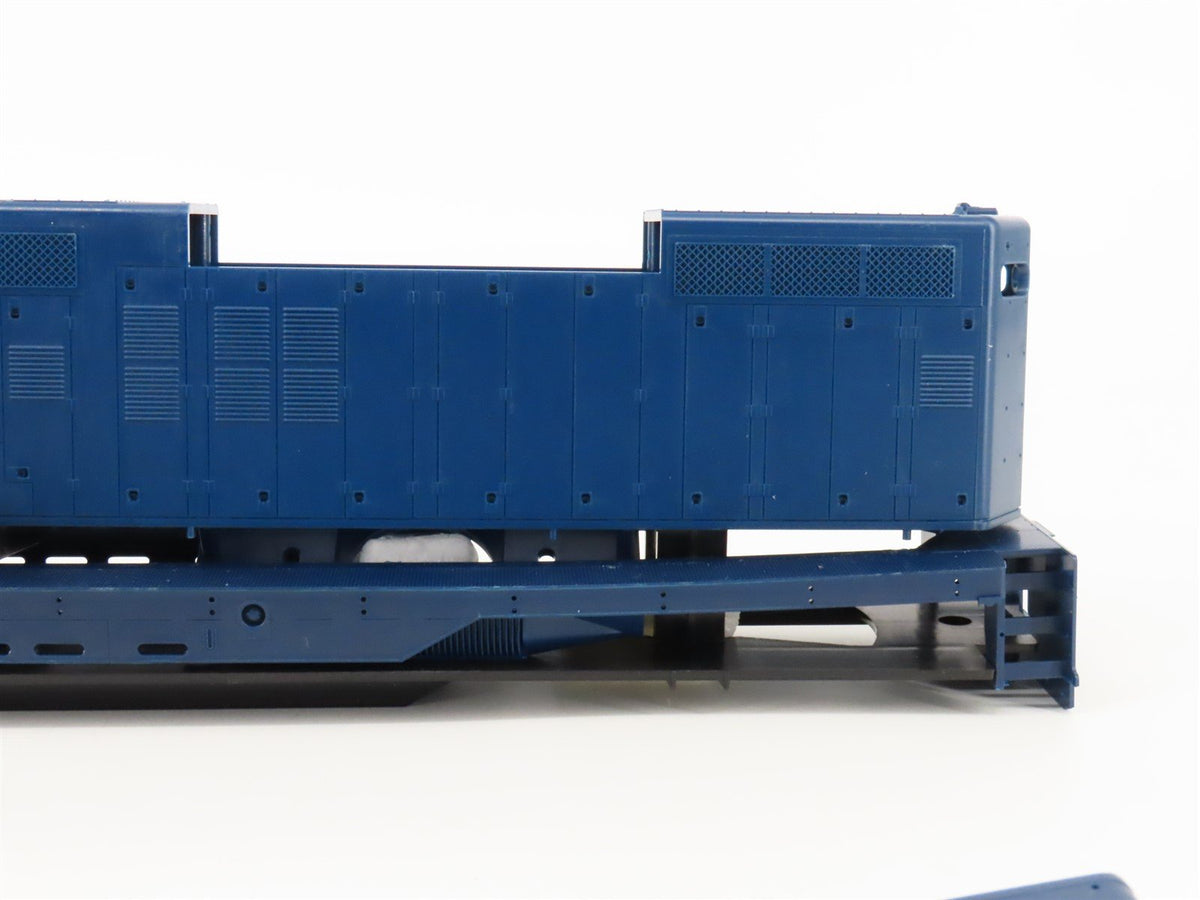 O Gauge 3-Rail Red Caboose OSA01 Undecorated GP9 Diesel Loco Body Kit UNPOWERED
