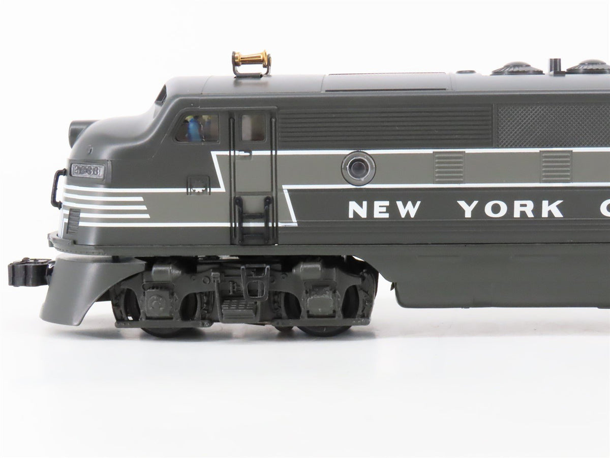 O Gauge 3-Rail Lionel 2333 NYC New York Central F3 A/A Diesel Set w/Display Case