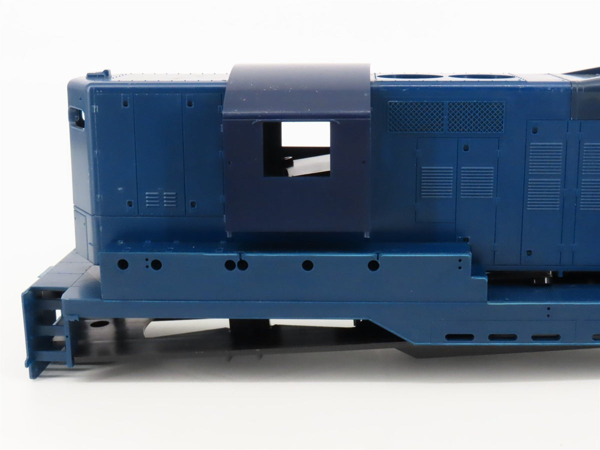 O Gauge 3-Rail Red Caboose OSA01 Undecorated GP9 Diesel Loco Body Kit UNPOWERED
