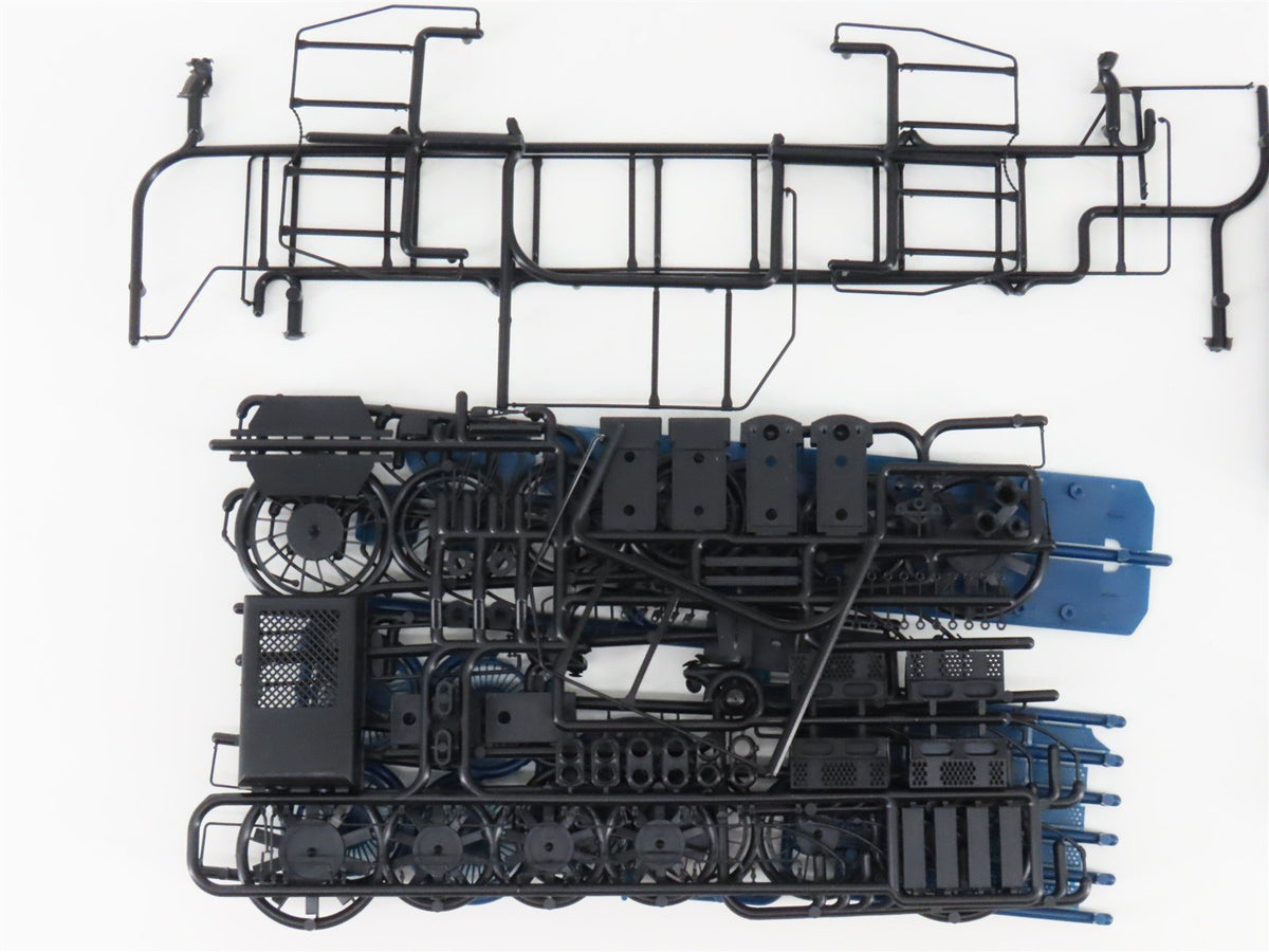 O Gauge 3-Rail Red Caboose OSA01 Undecorated GP9 Diesel Loco Body Kit UNPOWERED