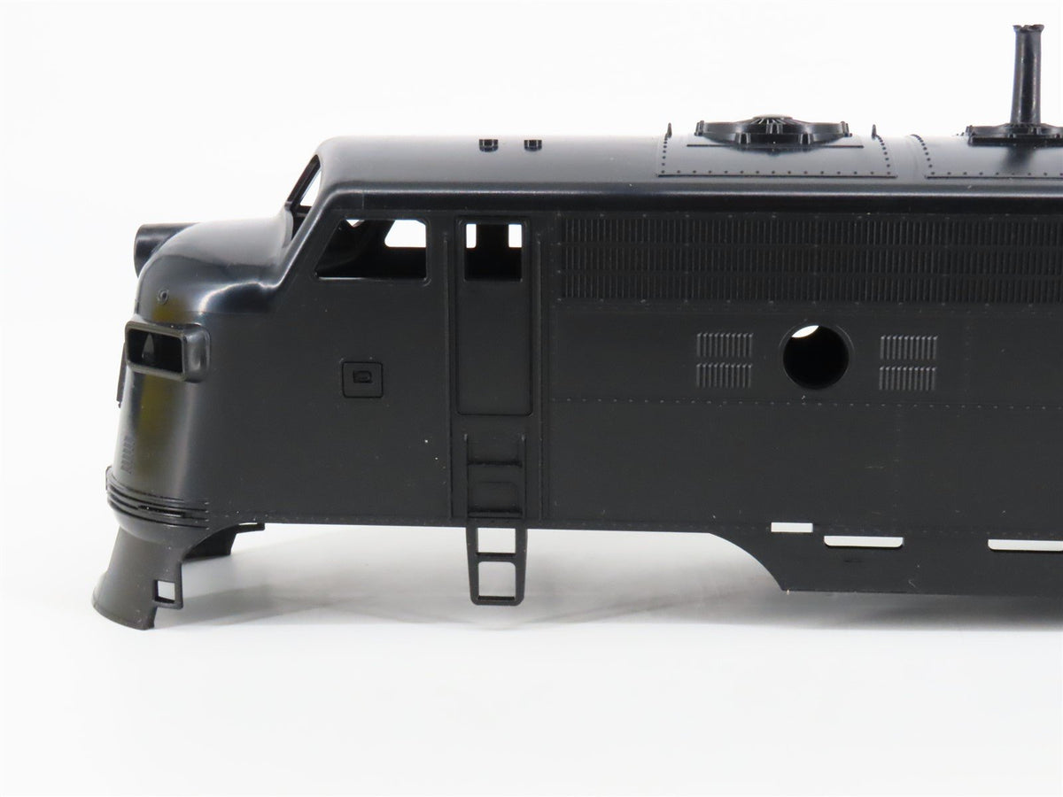 O Gauge P&amp;D Hobby Shop F900 Atlas Undecorated F9A Diesel Loco Body Kit UNPOWERED