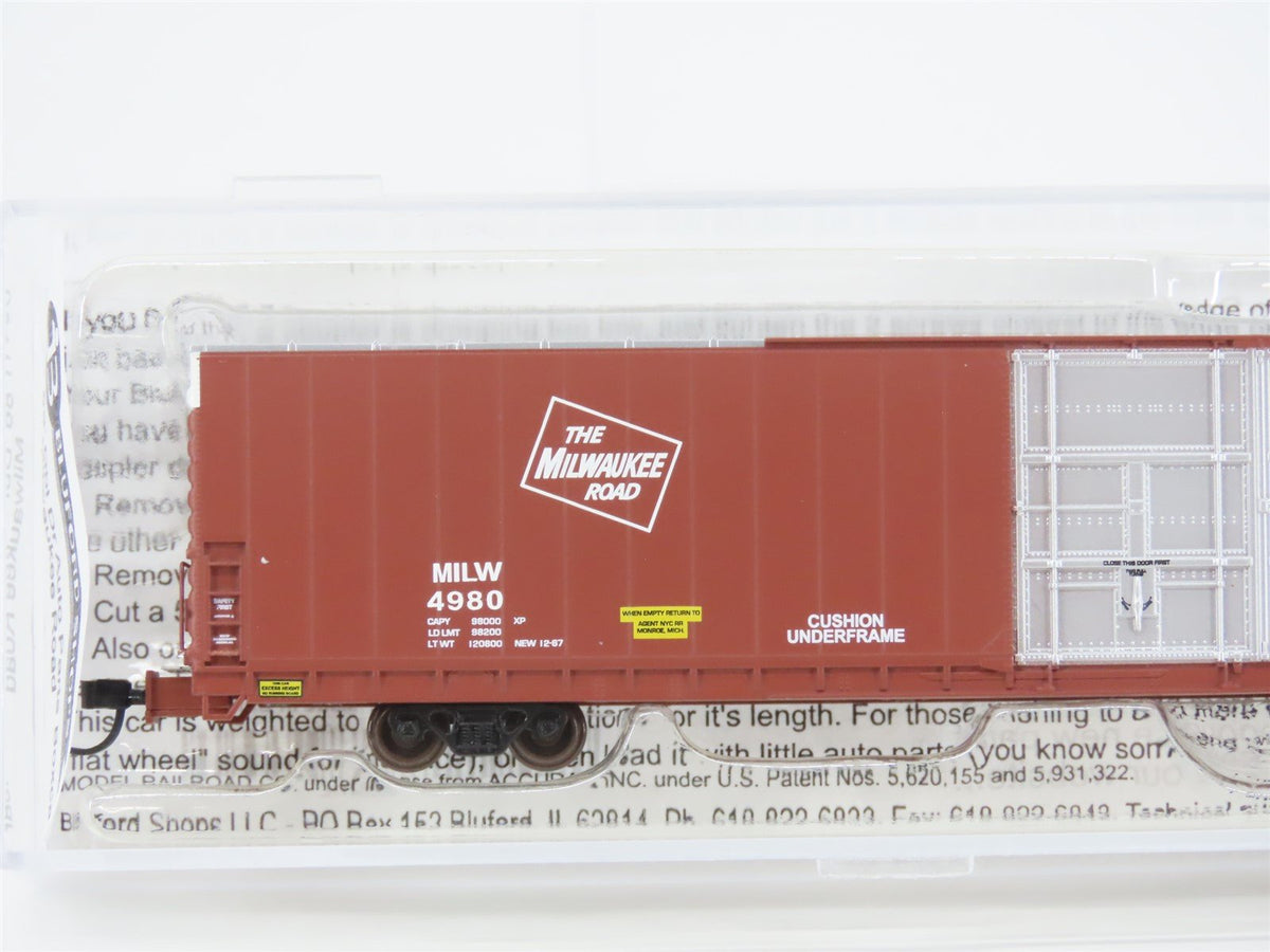 N Scale Bluford Shops 86411 MILW Milwaukee Road 86&#39; Auto Parts Box Car #4980
