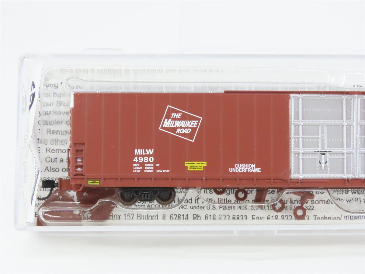 N Scale Bluford Shops 86411 MILW Milwaukee Road 86&#39; Auto Parts Box Car #4980