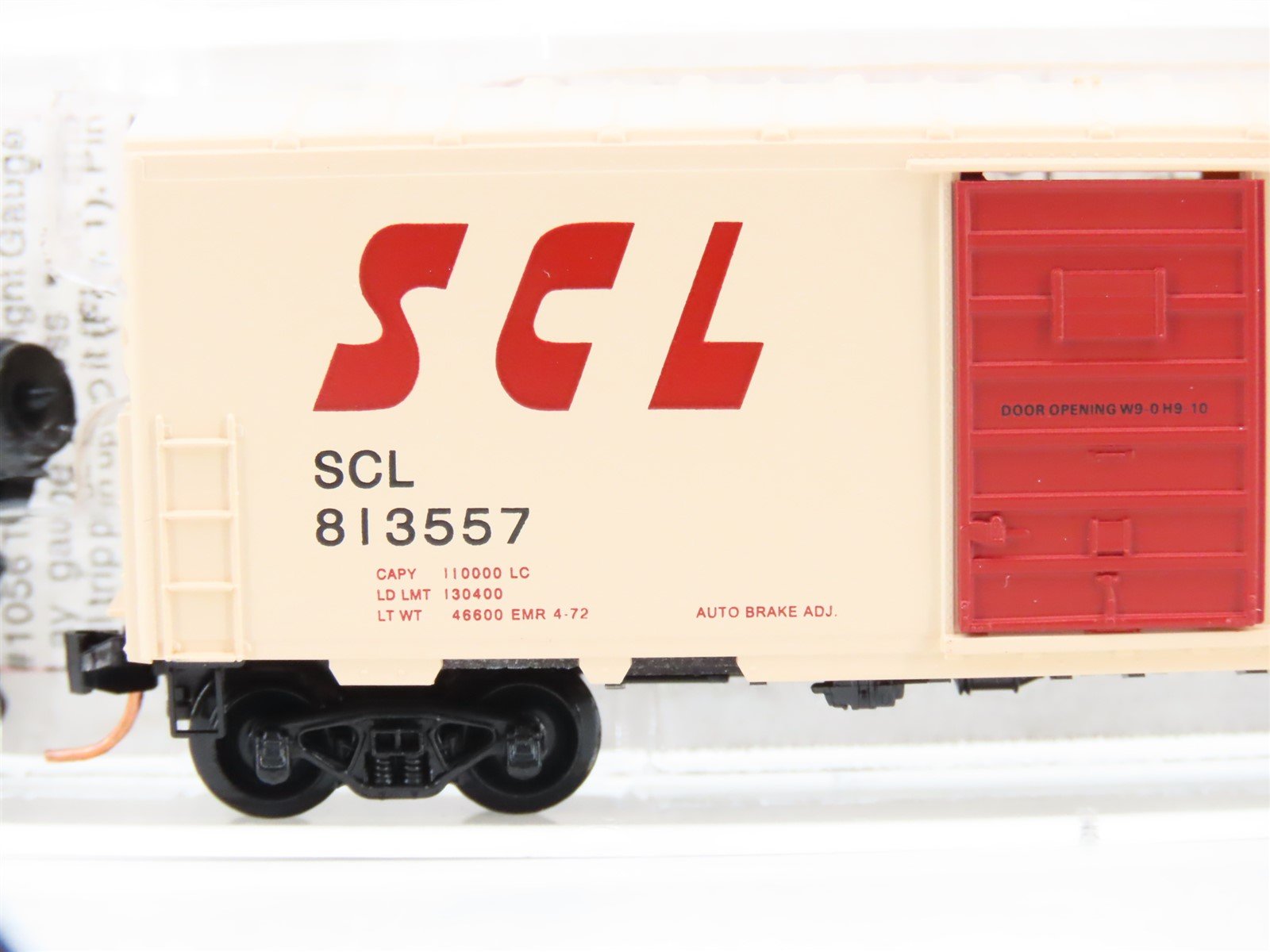 N Scale Micro-Trains MTL 24160 SCL Seaboard Coast Line 40' Boxcar #813557