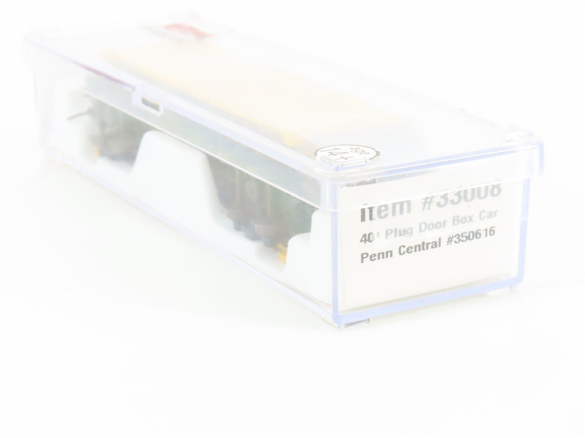 N Scale Atlas Trainman 33008 PC Penn Central 40&#39; Plug Door Boxcar #350616