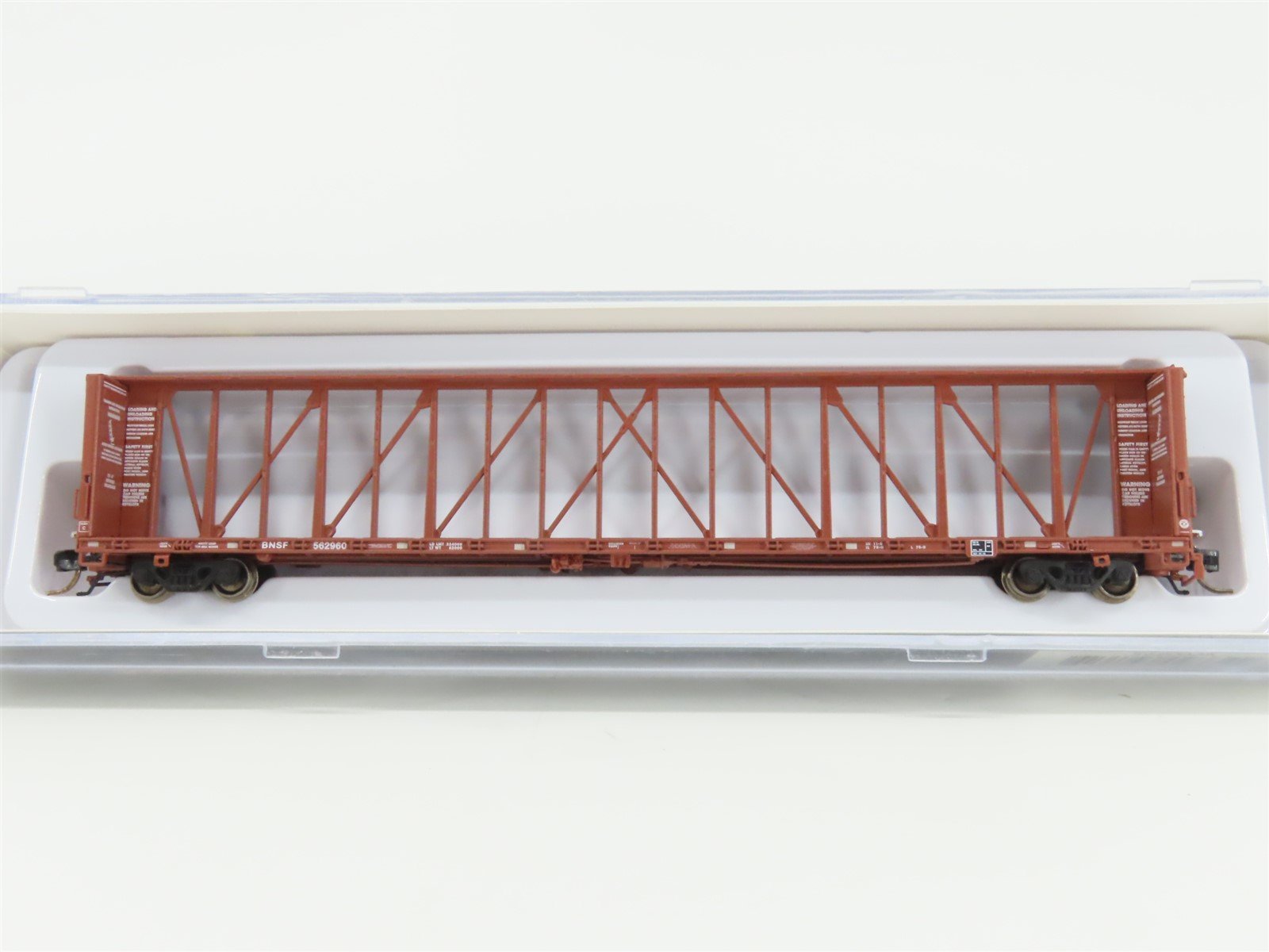 N Scale Rapido 562002A BNSF Railway Centerbeam Flat Car #562960