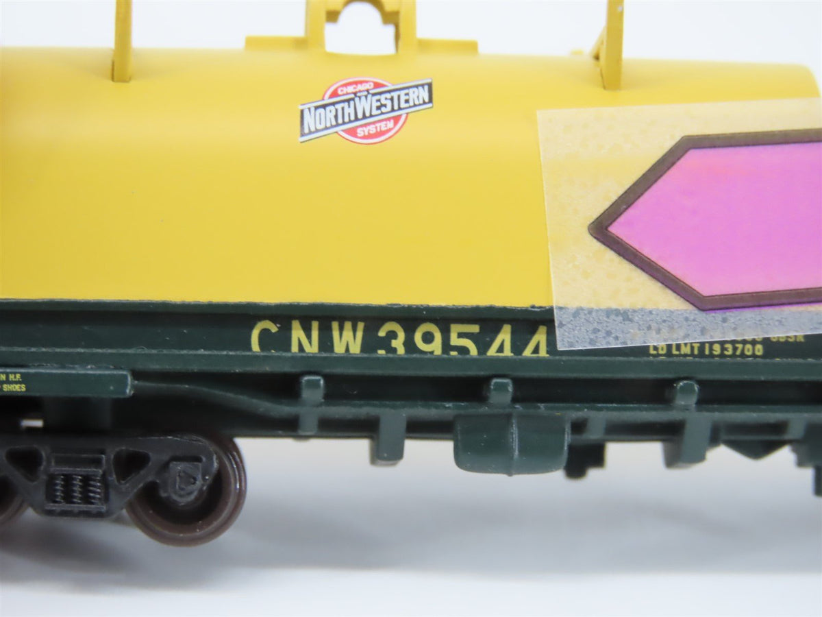 N Scale Atlas 50005718 CNW Chicago &amp; North Western 48&#39; Cushion Coil Car #39544