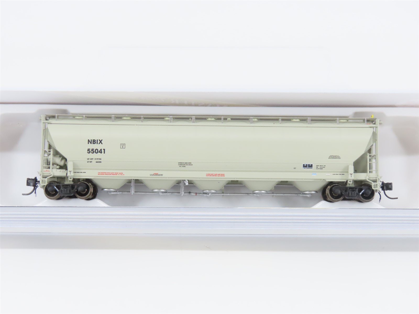 N Scale Atlas 50004333 NBIX Trinity 5560 Covered 5-Bay Hopper #55041