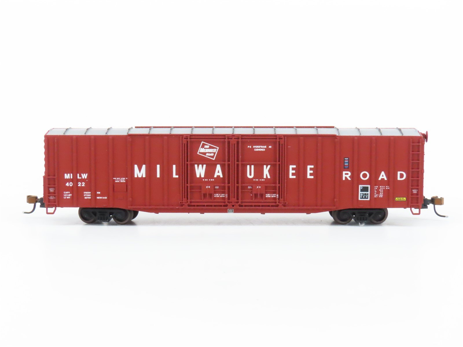 N Scale Athearn MILW Milwaukee Road 60' PS Auto Parts Boxcar #4022
