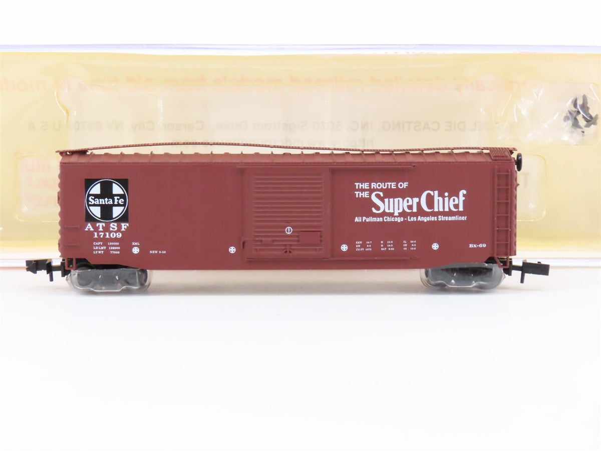 N Scale Roundhouse 81802 ATSF Santa Fe &quot;Super Chief&quot; 50&#39; PS-1 Boxcar #17109