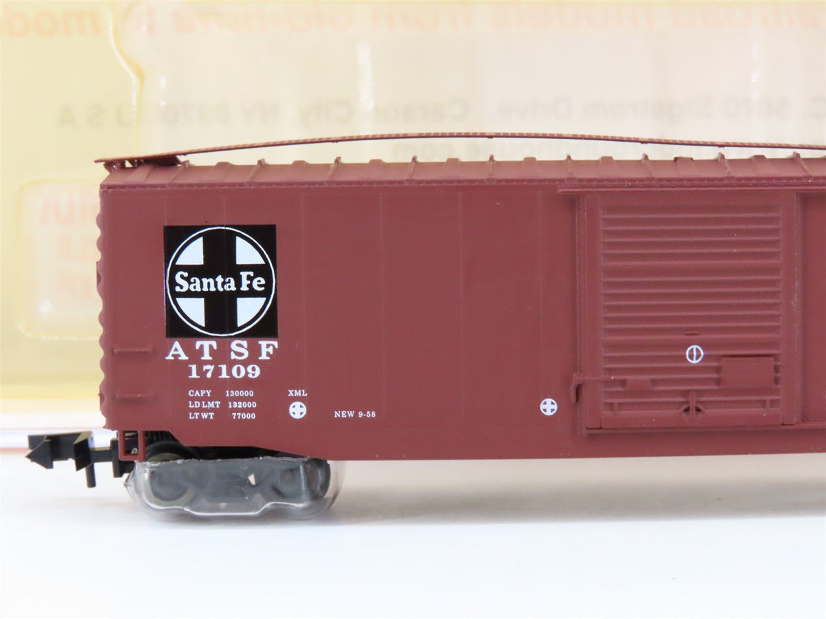 N Scale Roundhouse 81802 ATSF Santa Fe &quot;Super Chief&quot; 50&#39; PS-1 Boxcar #17109