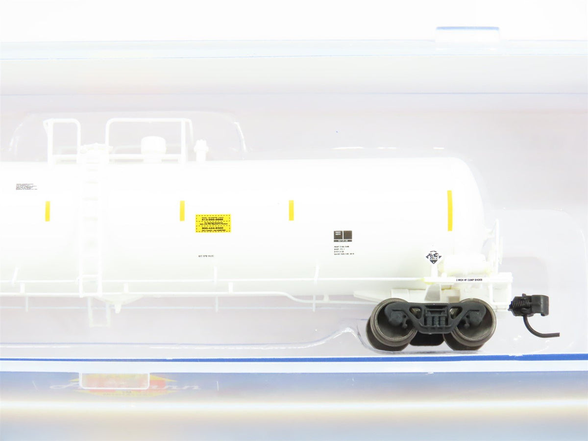 N Scale Athearn 17035 UTLX 30k Gallon Ethanol Tank Car #212871