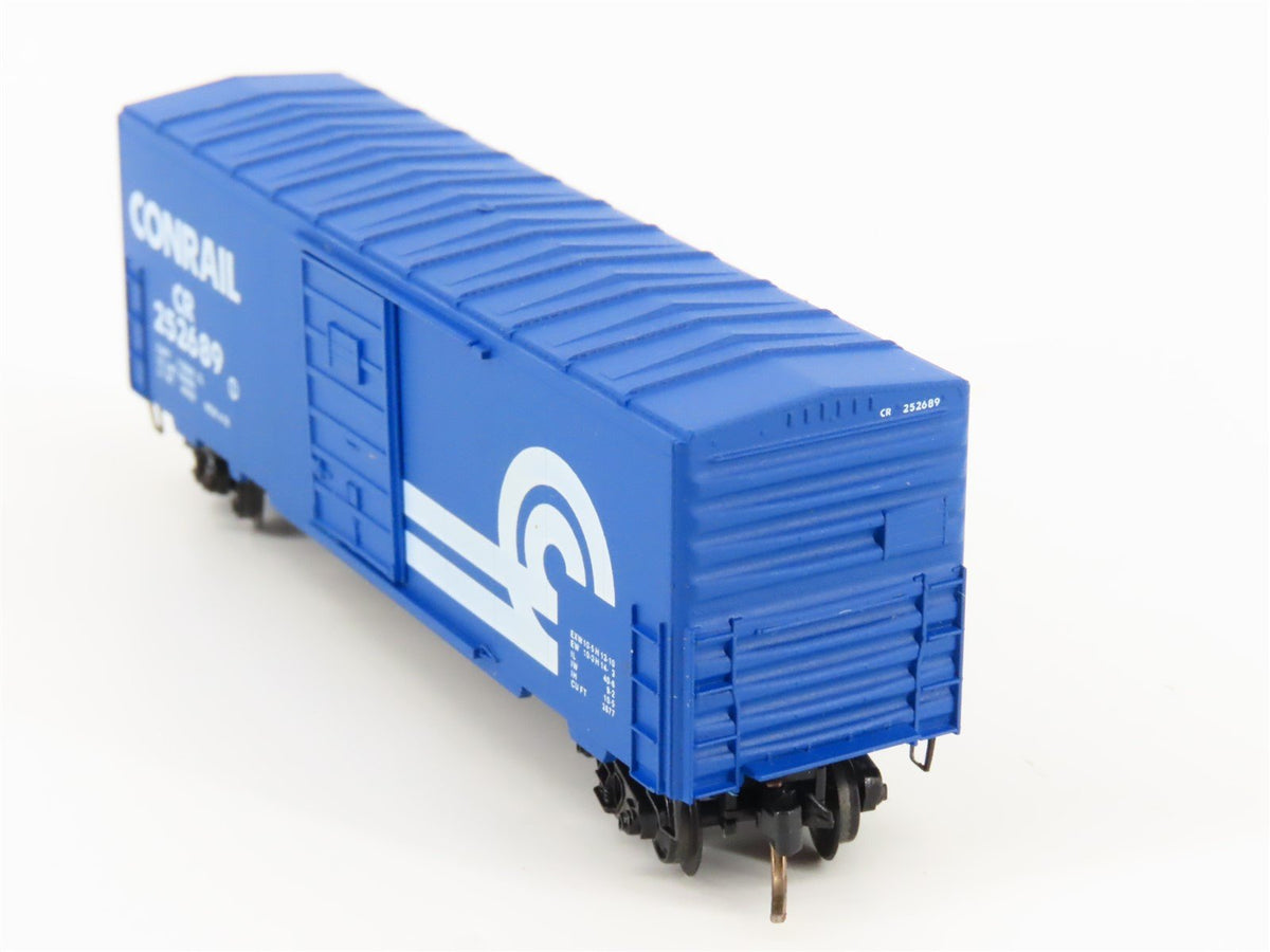 N Scale MicroTrains MTL 24130 CR Conrail 40&#39; Standard Single Door Boxcar #252689